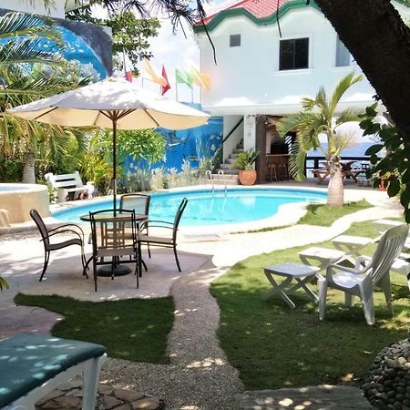Love'S Beach & Dive Resort Moalboal Buitenkant foto