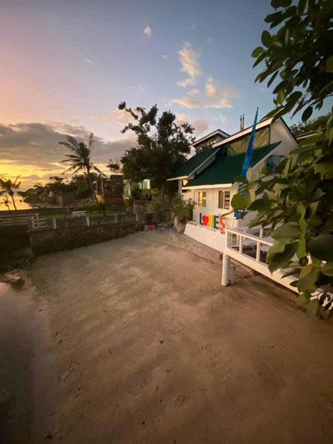 Love'S Beach & Dive Resort Moalboal Buitenkant foto
