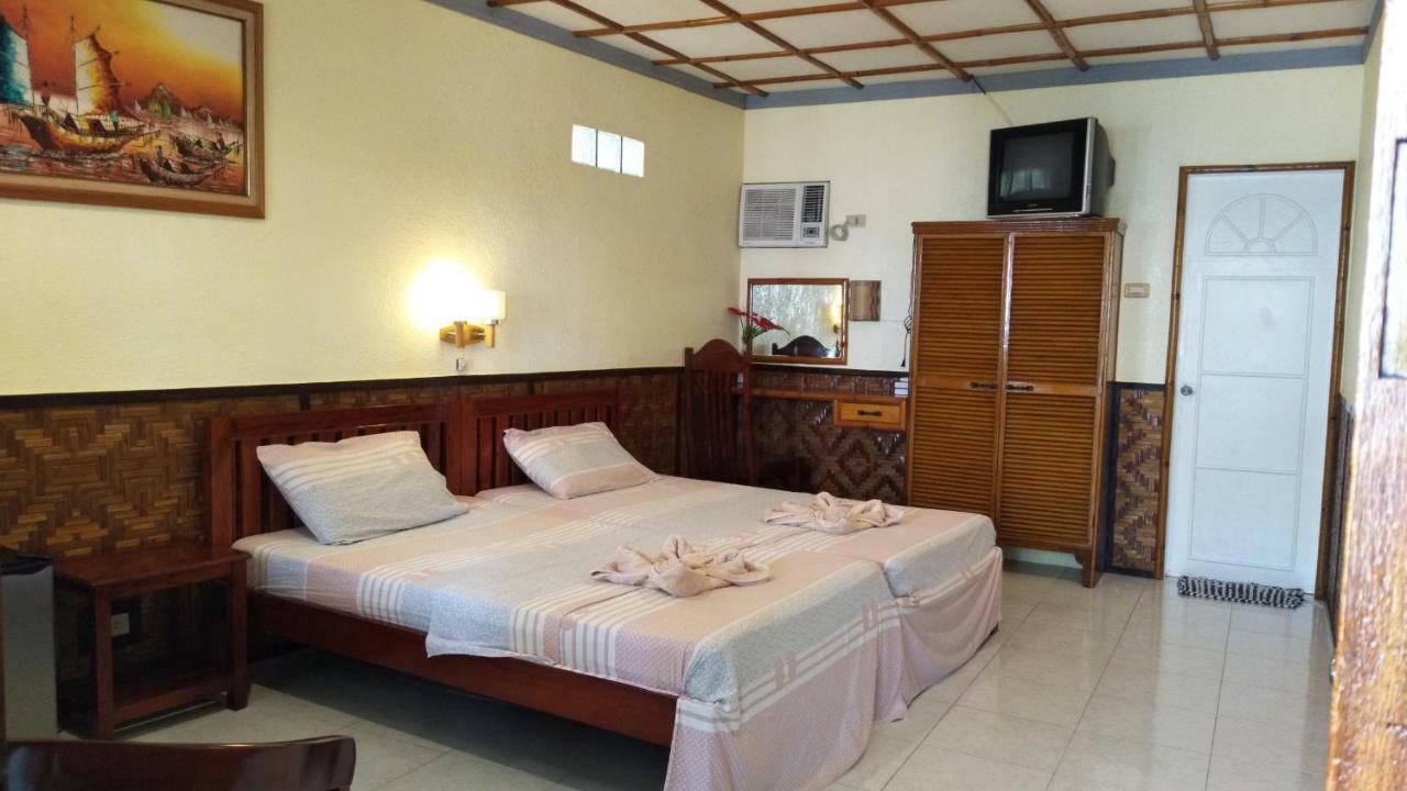 Love'S Beach & Dive Resort Moalboal Buitenkant foto