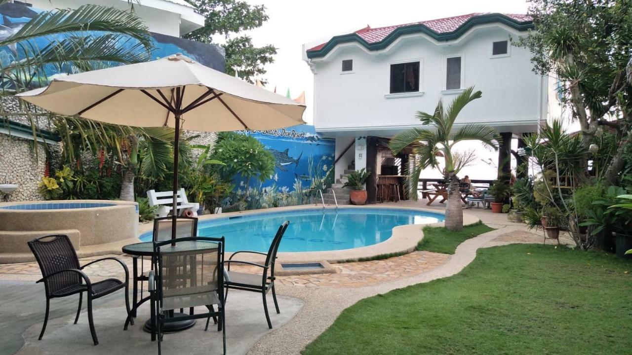 Love'S Beach & Dive Resort Moalboal Buitenkant foto